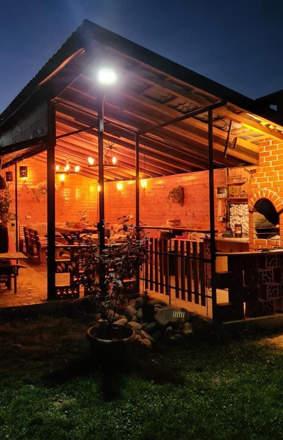 فندق Casa Ursului Bujoreni المظهر الخارجي الصورة